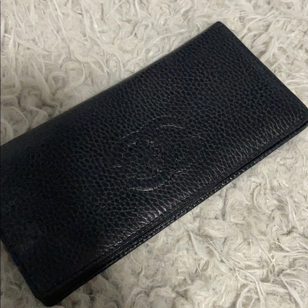 Black wallet